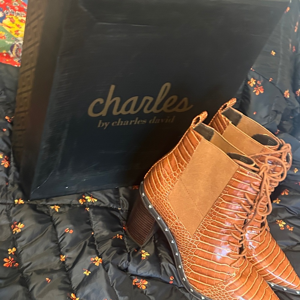 Charles By Charles David Brown Croc Lace-Up Boots - Picture 2 of 8